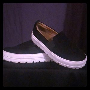 susina slip on sneakers